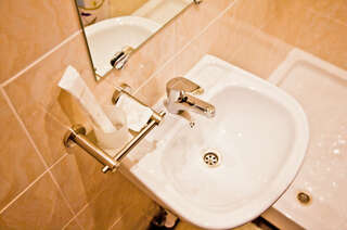 Гостиница Иркут Иркутск Стандартный двухместный номер с одной двуспальной кроватью-4