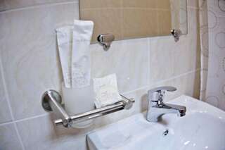 Гостиница Иркут Иркутск Стандартный одноместный номер-3